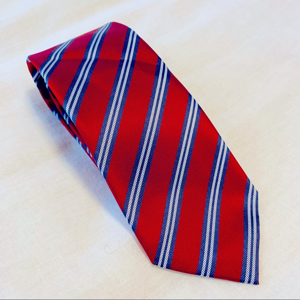 LAST CHANCE 🚀 100% Silk Red Striped Banana Republic Men’s Tie